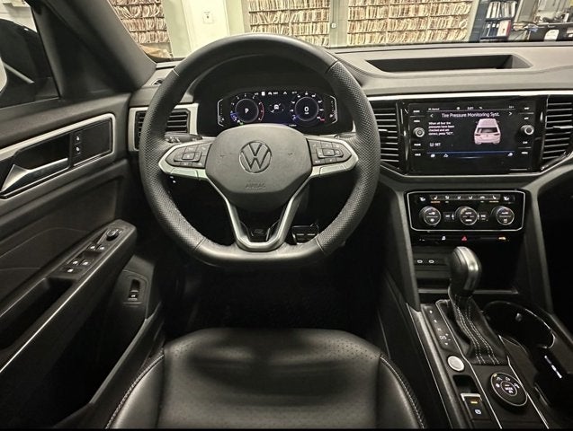 2023 Volkswagen Atlas Cross Sport SEL R-Line AWD